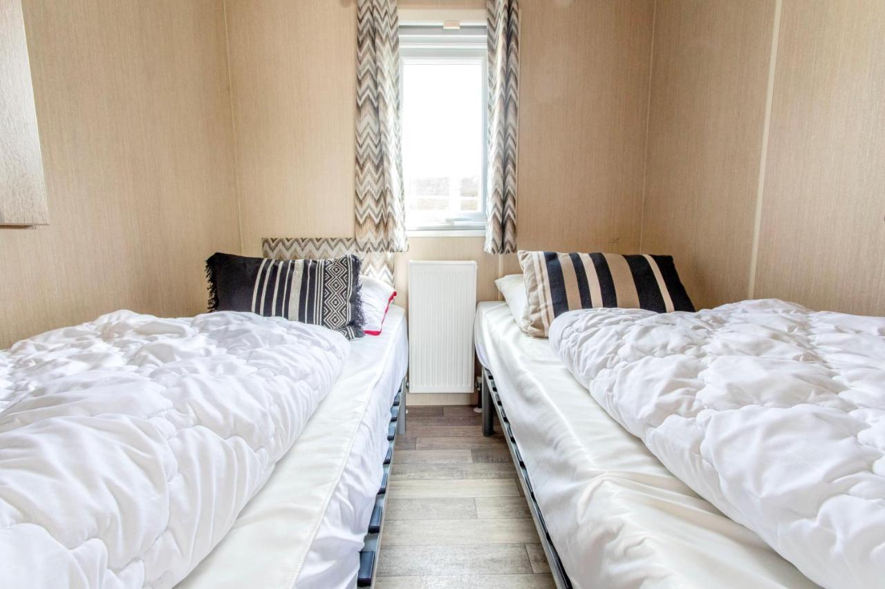 Chalet 2A Op Recreatiepark De Wielen Синт Мартен Екстериор снимка