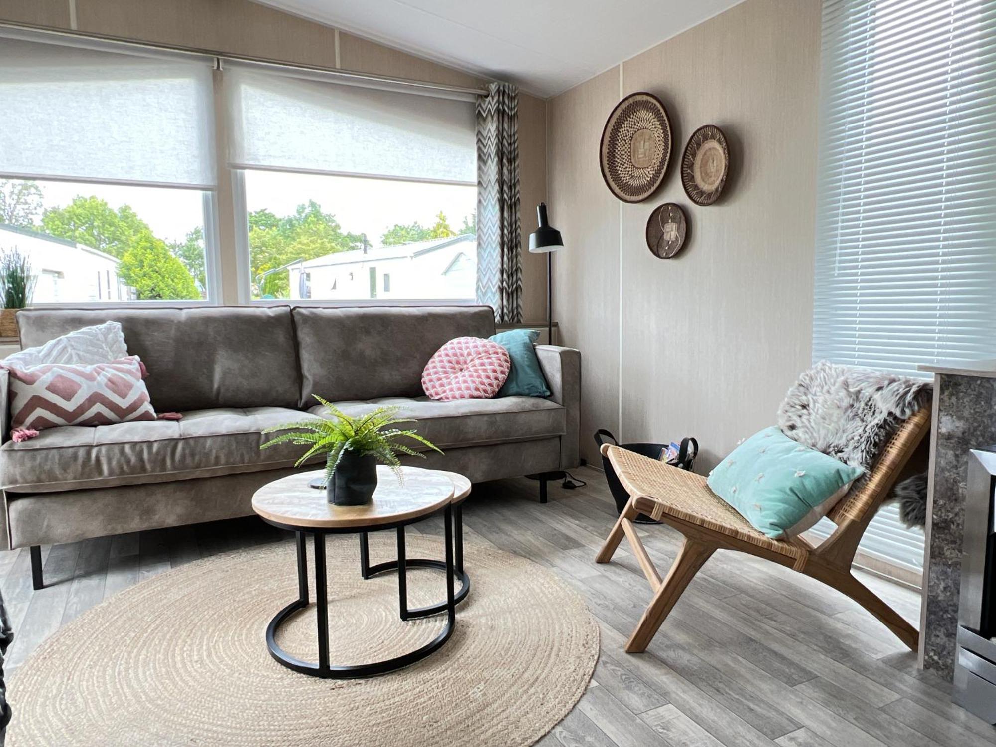 Chalet 2A Op Recreatiepark De Wielen Синт Мартен Екстериор снимка